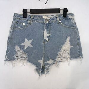 Blue Buttercup Star Distressed Denim Shorts Women’s Size M